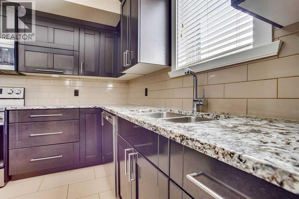 208 Sparrow Hawk Drive Property Photo 11