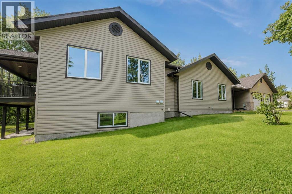 711058 Range Road 64 Property Photo 32