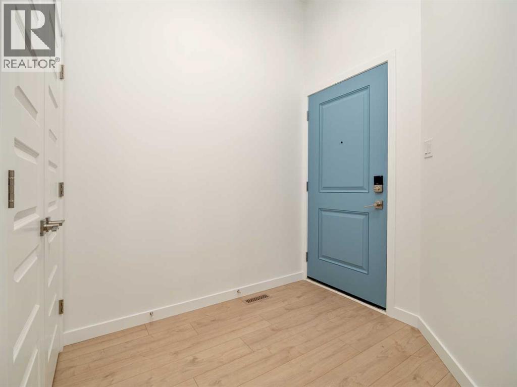 246 Caribou Way N Property Photo 3