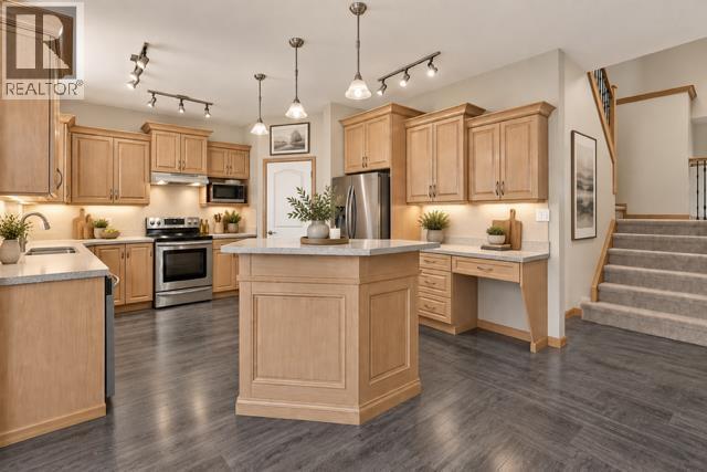 765 Qualicum Beach Bay Property Photo 24