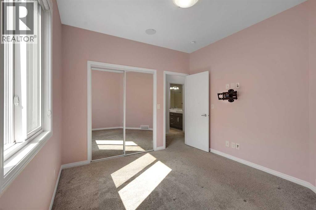 17 Yorkstone Way Sw Property Photo 28