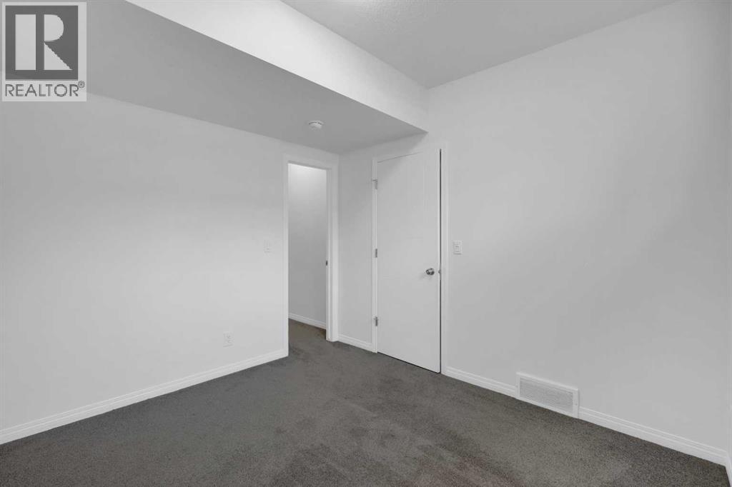 17 Yorkstone Way Sw Property Photo 42