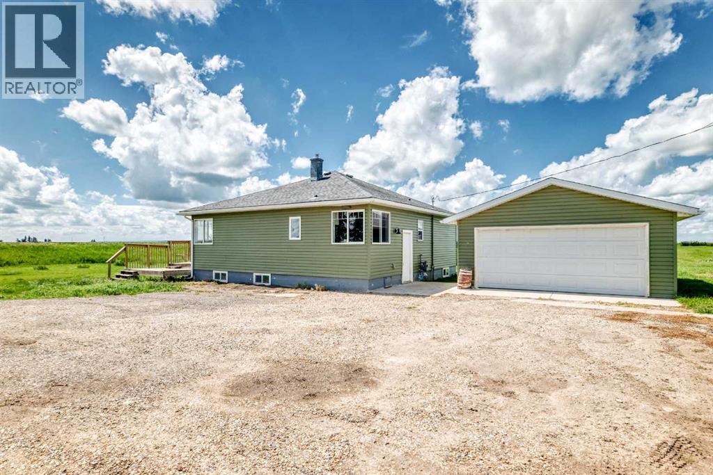 225074 Highway 561 Property Photo 2