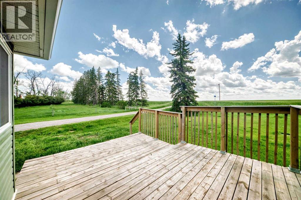 225074 Highway 561 Property Photo 5