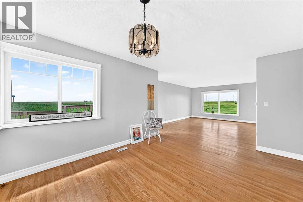 225074 Highway 561 Property Photo 22