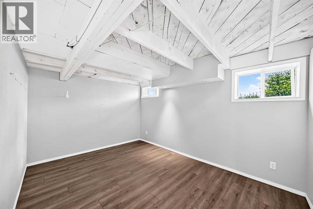 225074 Highway 561 Property Photo 34