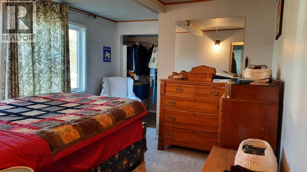 1111 2 Avenue W Property Photo 10