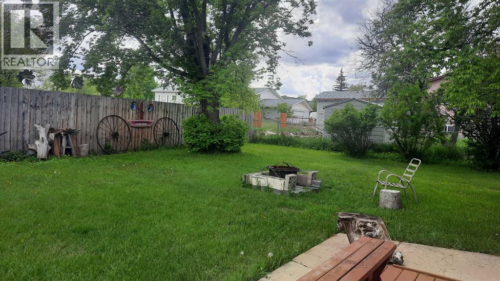 1111 2 Avenue W Property Photo 35