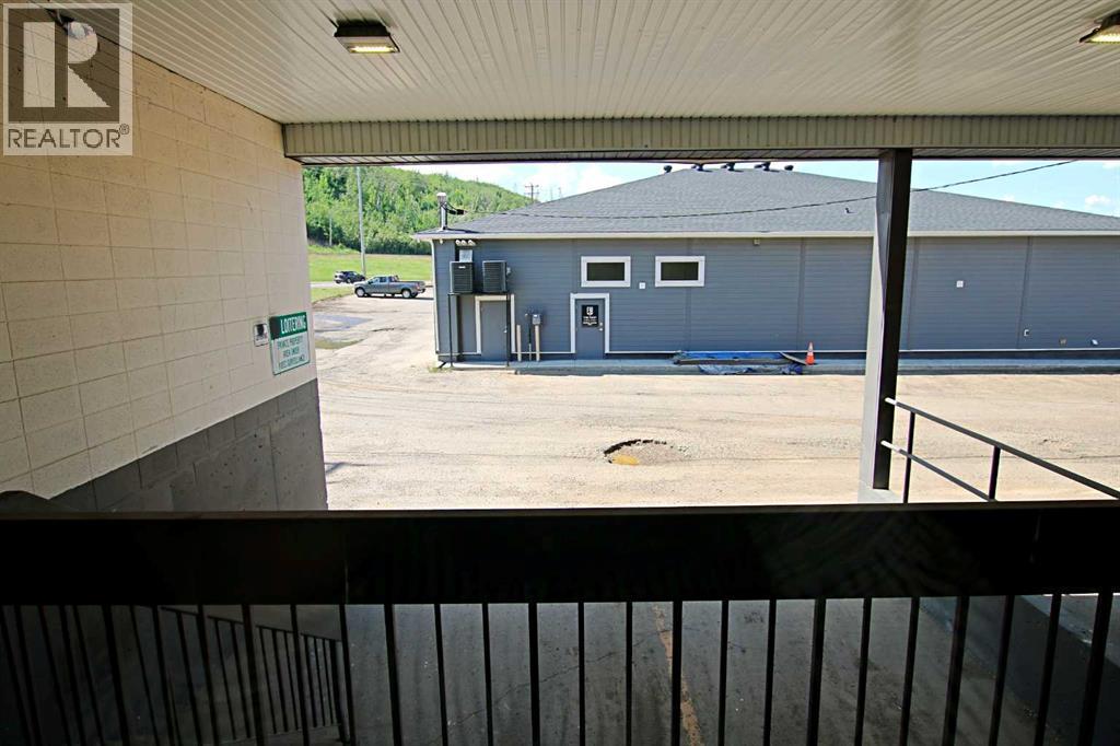 9714 Main Street Property Photo 25