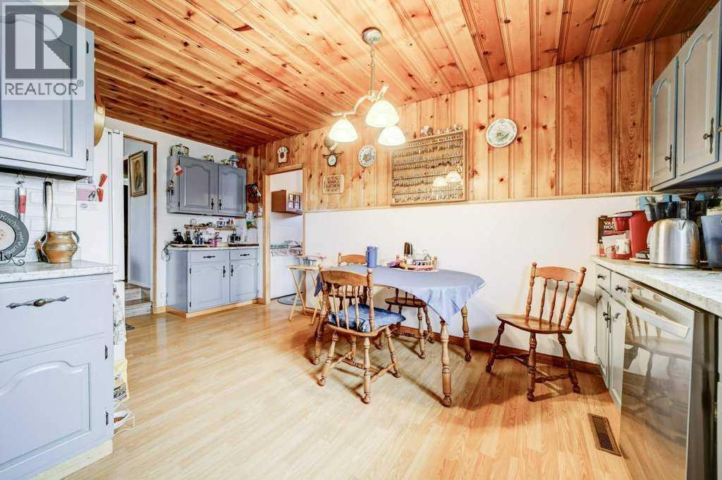 379n 300 E Property Photo 8