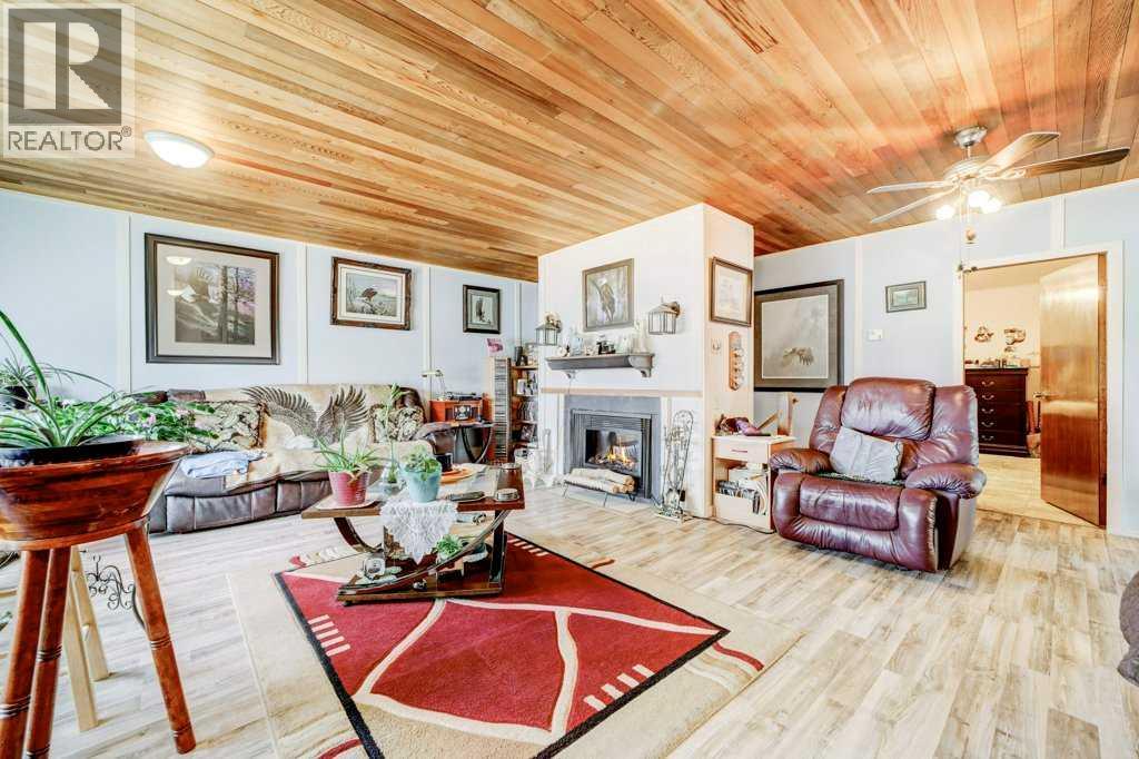 379n 300 E Property Photo 15