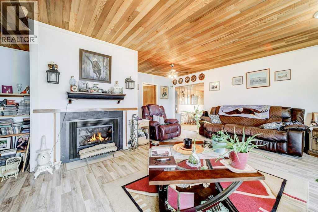 379n 300 E Property Photo 17