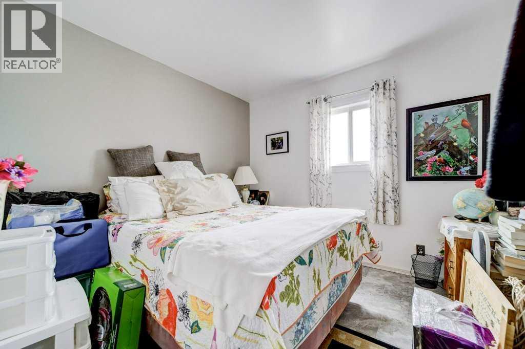 379n 300 E Property Photo 23
