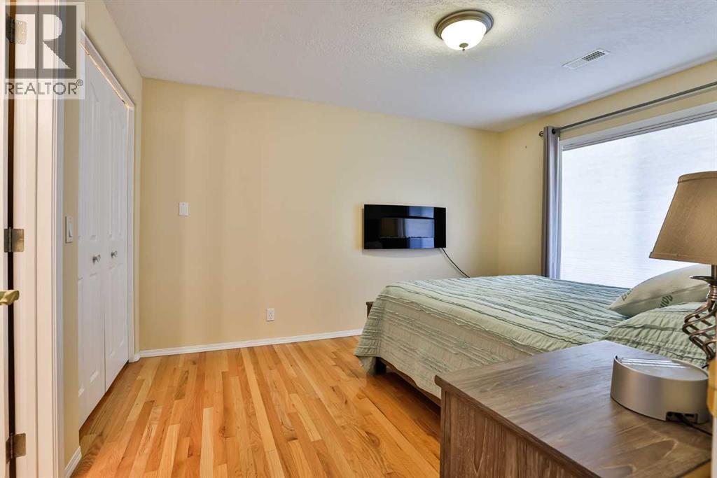 645 Lakeside Drive Property Photo 10