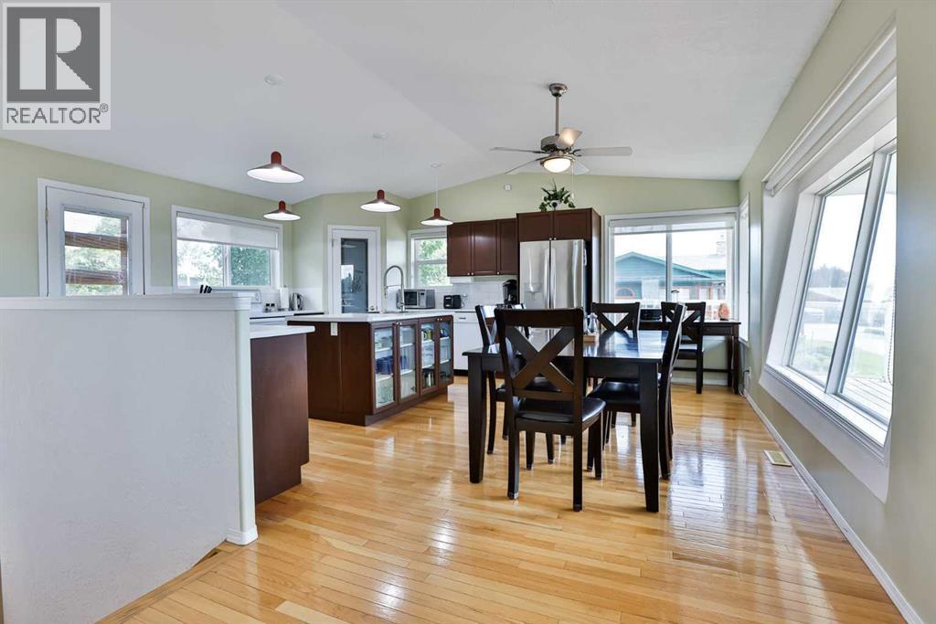 645 Lakeside Drive Property Photo 11