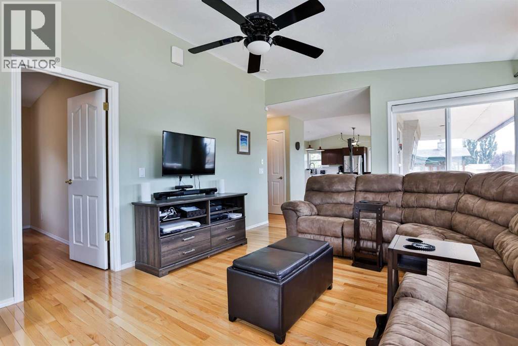 645 Lakeside Drive Property Photo 29