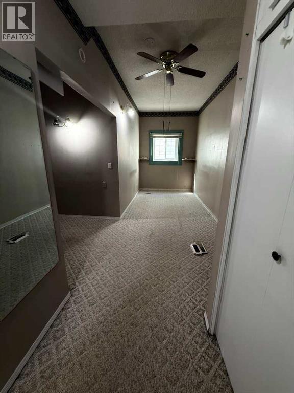 223 6 Street Property Photo 10