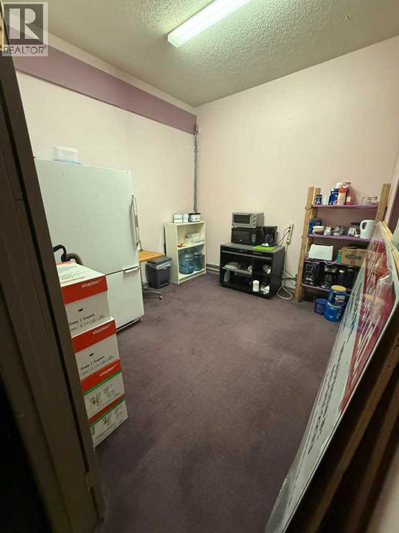 223 6 Street Property Photo 30