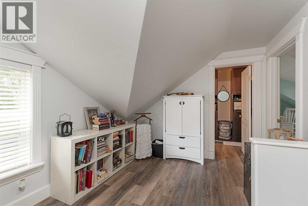 5010 50 Avenue Property Photo 15