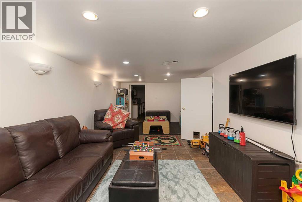 5010 50 Avenue Property Photo 19