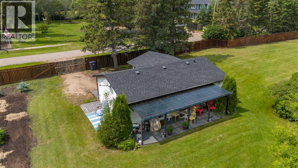 5010 50 Avenue Property Photo 32