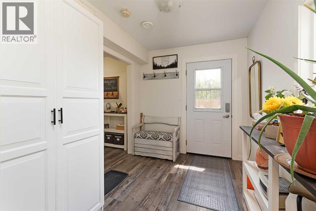 5010 50 Avenue Property Photo 35