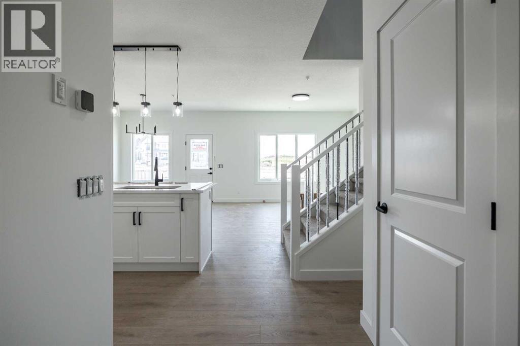 385 Sora Park Se Property Photo 2