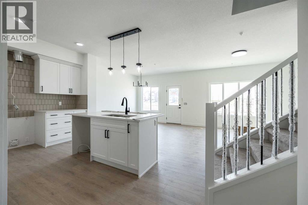 385 Sora Park Se Property Photo 3