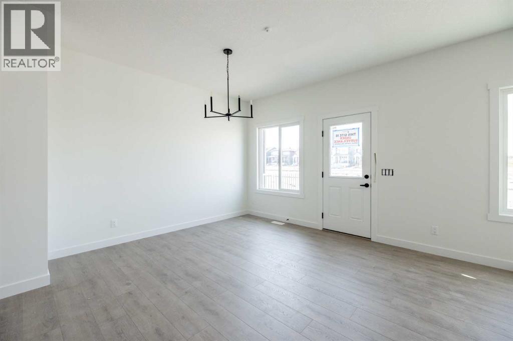385 Sora Park Se Property Photo 5