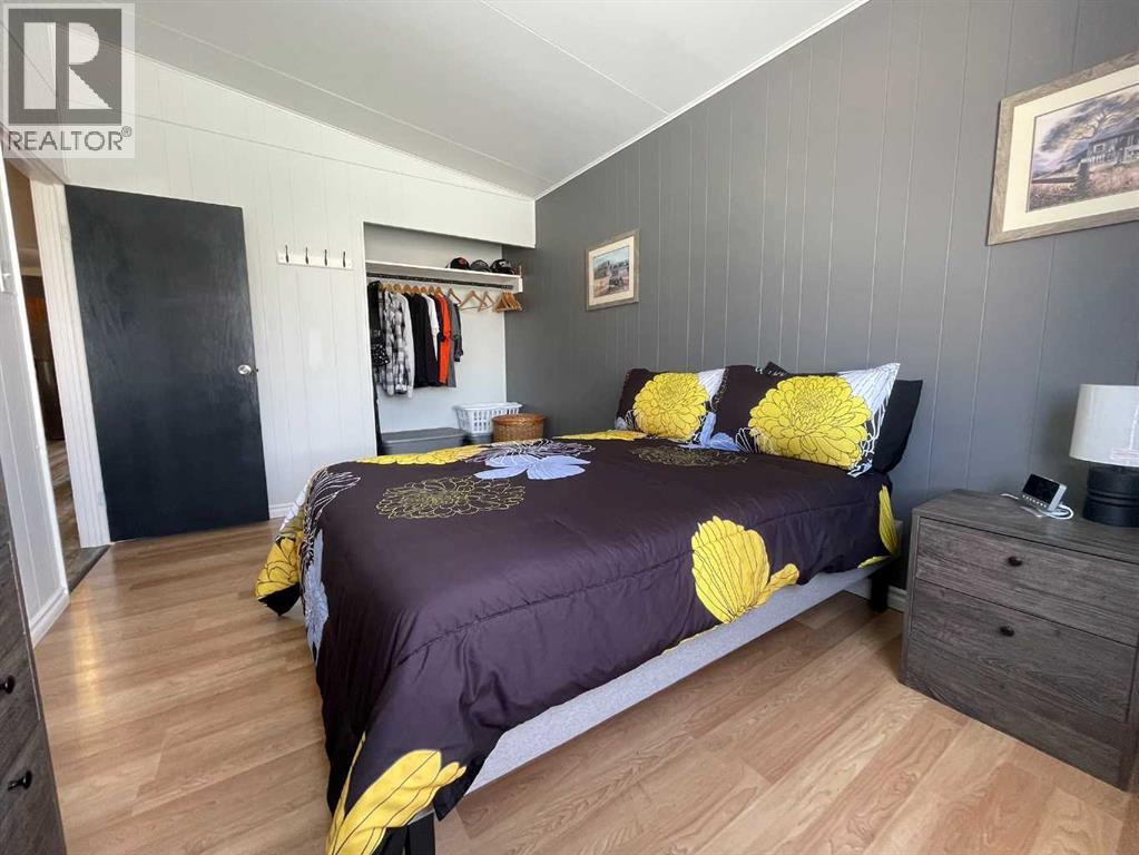 5308 57 Street Property Photo 14