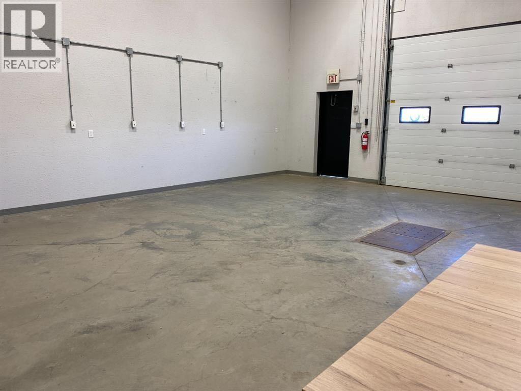 10920 84 Avenue Property Photo 11
