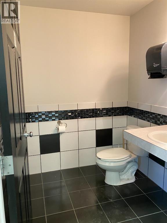 10920 84 Avenue Property Photo 17