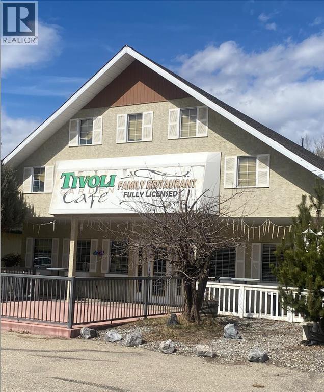 1916 10 Avenue Property Photo 2