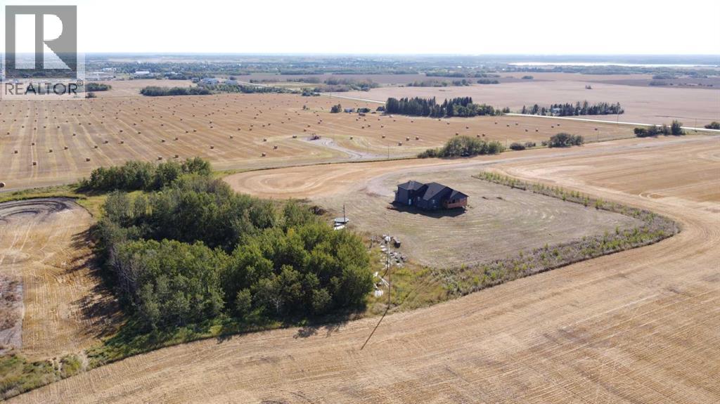 451043 Rng Rd 65 Property Photo 4