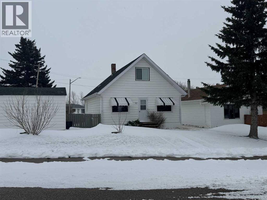 61 Mackenzie Avenue
