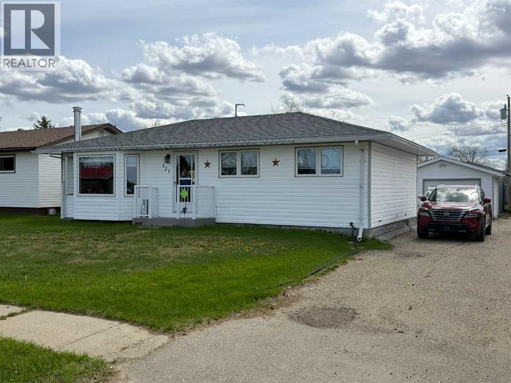 121 2 Avenue Property Photo 1