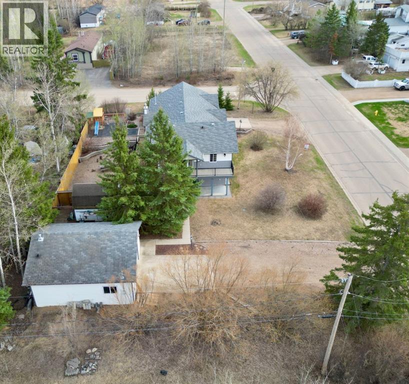 4501 52 Street Property Photo 6