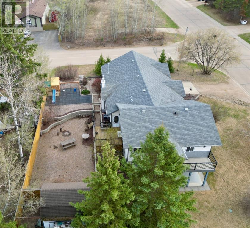 4501 52 Street Property Photo 7