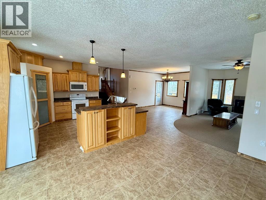 4501 52 Street Property Photo 18