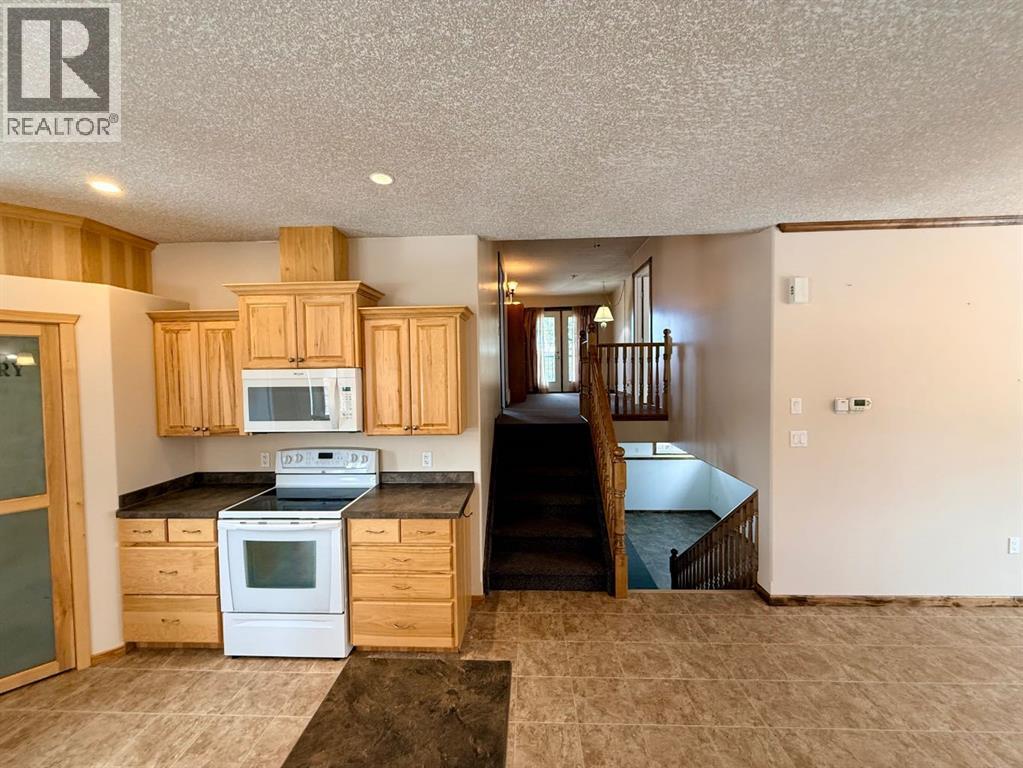 4501 52 Street Property Photo 24