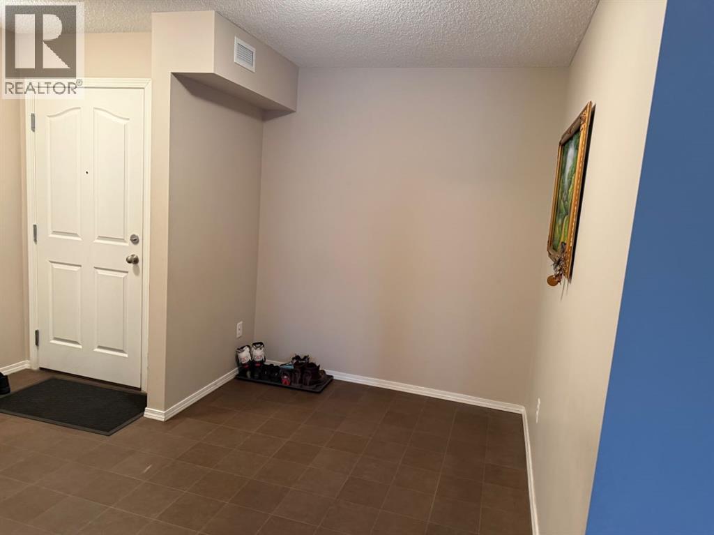 7210 80 Avenue Northeast Property Photo 3