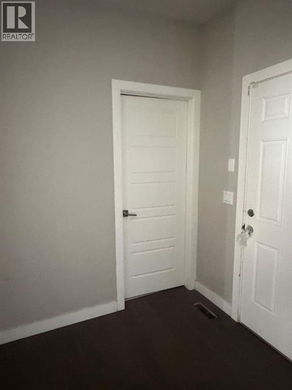 251 Bayview Street Sw Property Photo 4