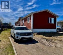 145 Caouette Crest Property Photo 1