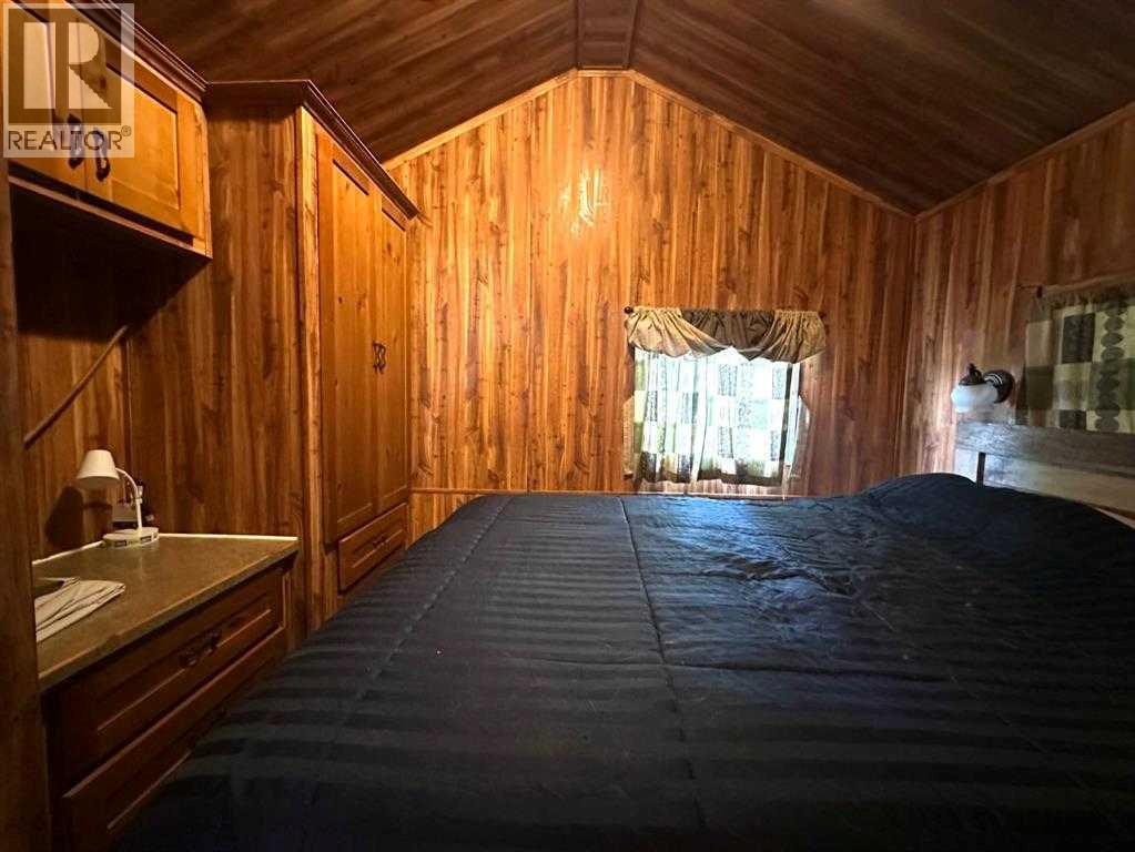 1221 Oak Avenue Property Photo 9