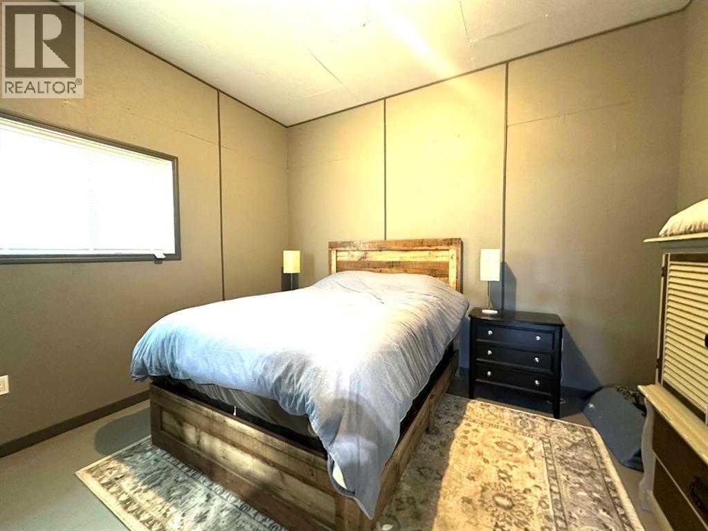 1221 Oak Avenue Property Photo 12
