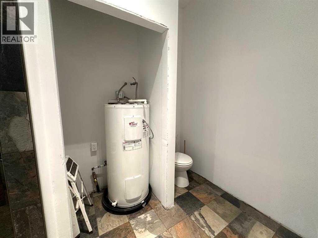 1221 Oak Avenue Property Photo 15