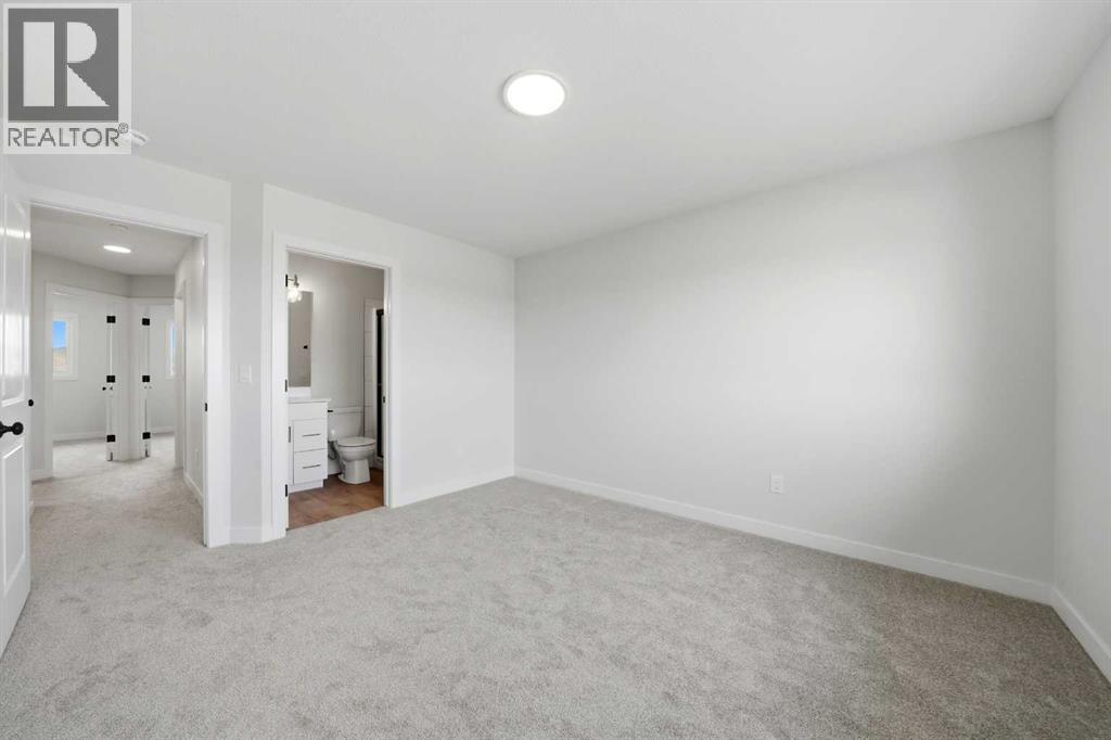 57 Pinnacle Close Property Photo 13