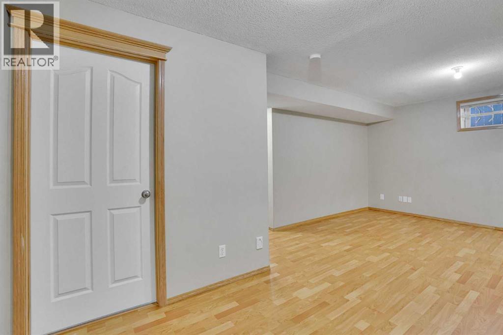 75 Taralea Crescent Ne Property Photo 24