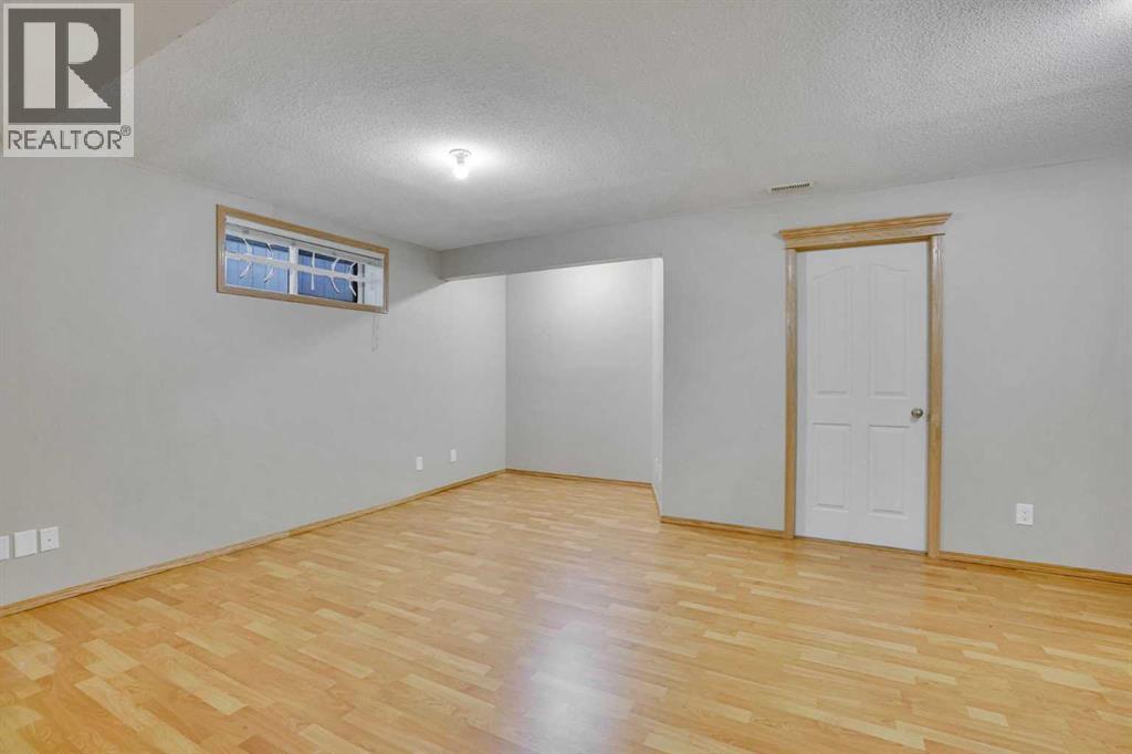 75 Taralea Crescent Ne Property Photo 25