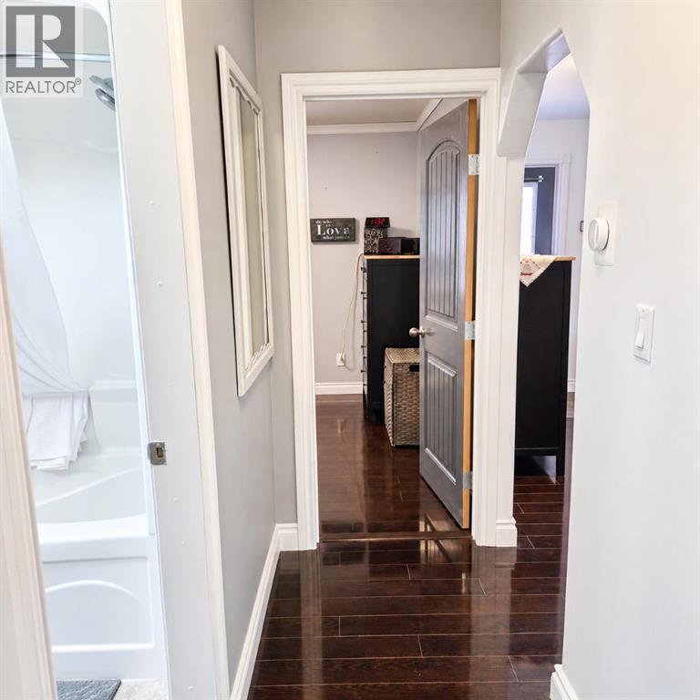 5015 8 Avenue Property Photo 13